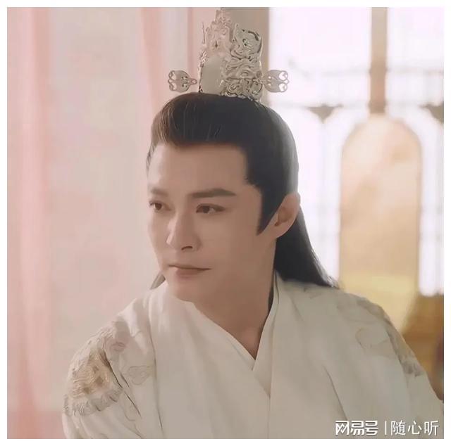 易倍体育网站：郑国霖：长相帅气演技好为何47岁依旧未婚(图4)