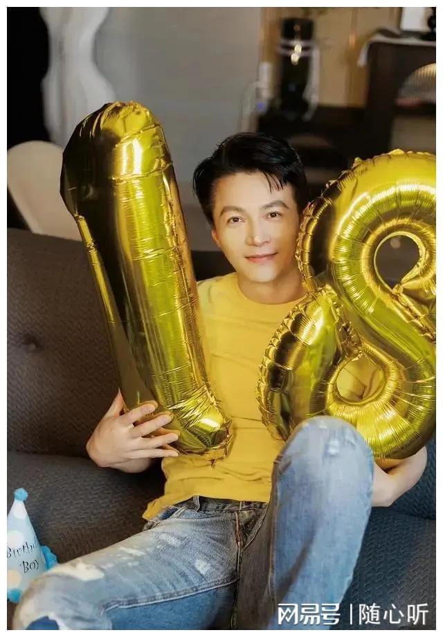 易倍体育网站：郑国霖：长相帅气演技好为何47岁依旧未婚(图5)
