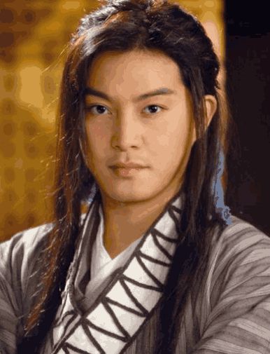 这三大男星居然常年戴假发!一头乌黑长发全是骗人的!(图8)