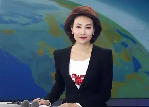 Emc易倍体育：这六位美女主持人背后的故事你可能不知道！(图2)