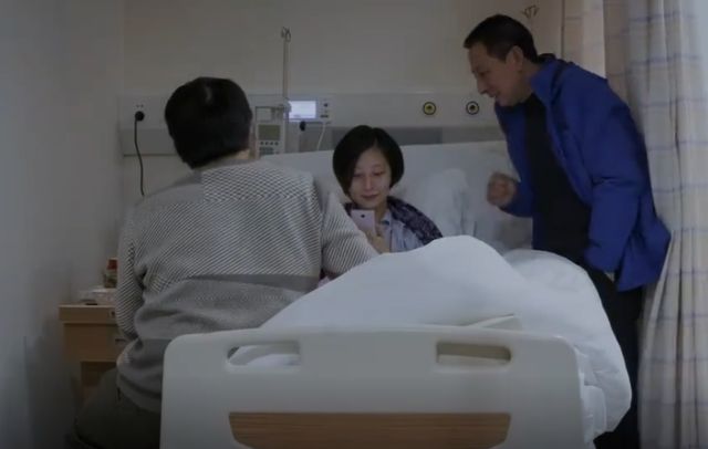 Emc易倍体育：26岁女博士得胰腺癌婆婆卖房只为治病丈夫受人质疑(图7)