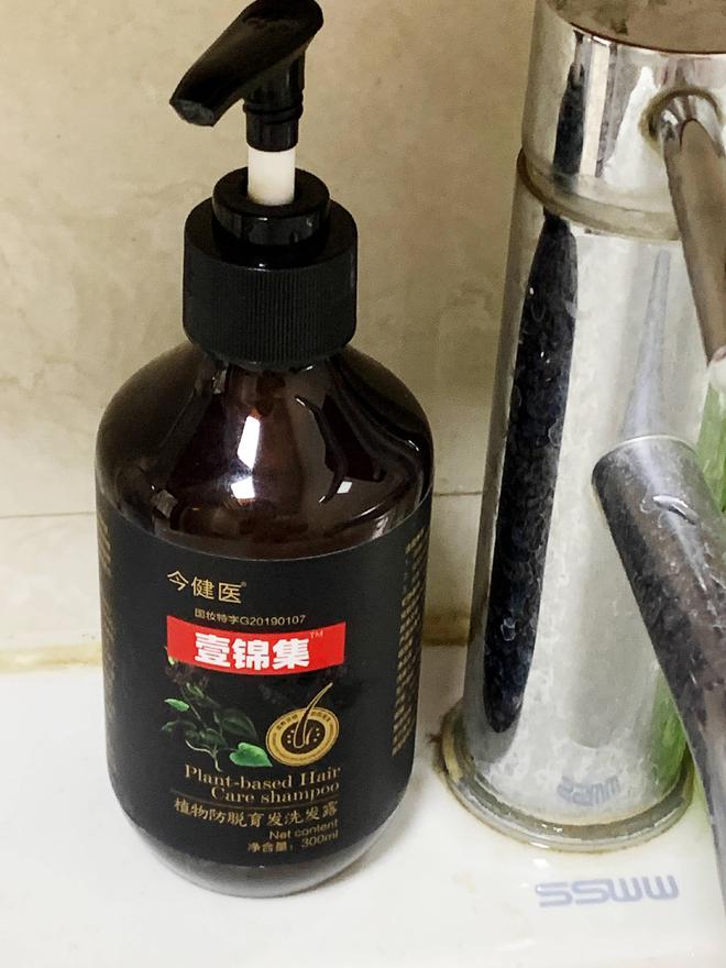 湿气太重会脱发？头顶秃秃很好解决这两个技巧发量多到溢出来！(图3)