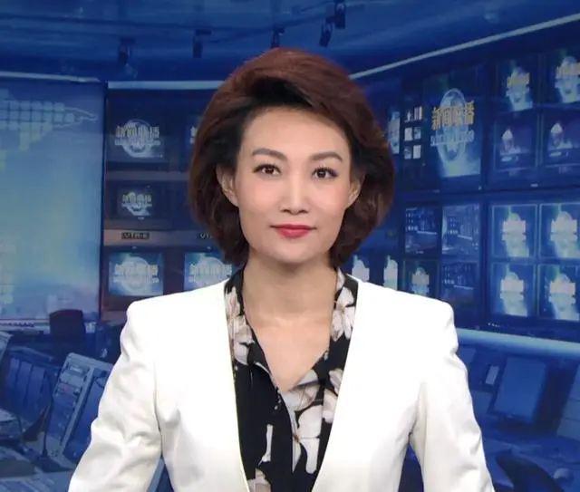 事实证明46岁“不婚不育”的李梓萌已悄悄走上了另一条人大道(图6)