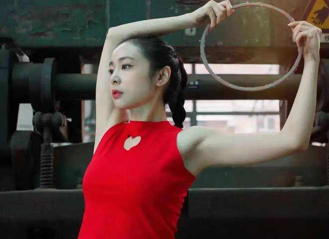为什么高叶穿衣越华丽越俗气？和她的基因风格有关越稳重越大气(图7)