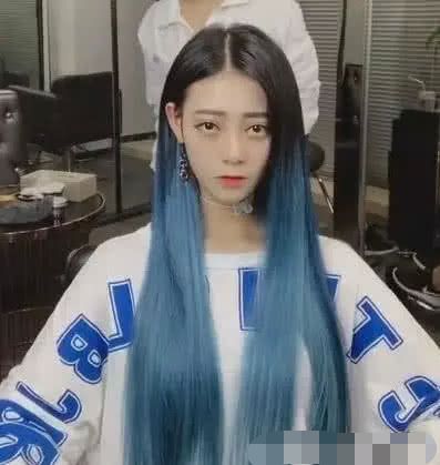 抖音美女酷似热巴接完头发之后大变样网友：网红与明星的差距(图4)