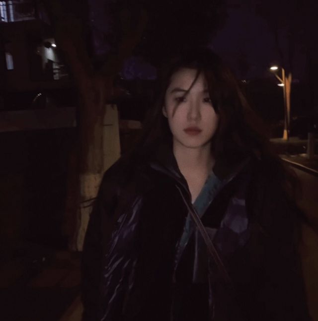 回顾辽宁巨婴16岁吃饭靠人喂每天开销过万开兰博基尼卖手机壳(图13)