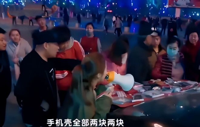 辽宁16岁巨婴刘思琦：吃饭靠人喂每天花销过万如今过得怎样了(图11)