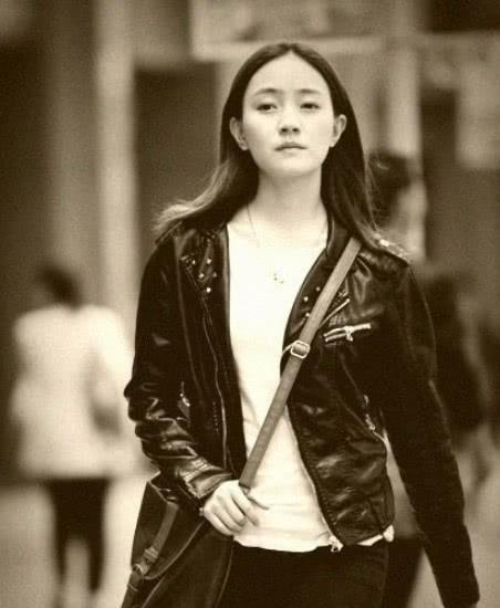焦俊艳为相亲不仅化妆还专门接了头发看到成果后：直接惊艳(图4)