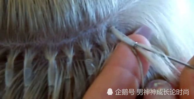 易倍体育网站：古装长发原来都是这样接上去的痛并快乐着很多人都第一次见(图2)