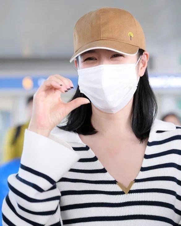 Emc易倍体育：宋慧乔孙艺珍全智贤韩国女艺人真的好爱接发啊！(图6)