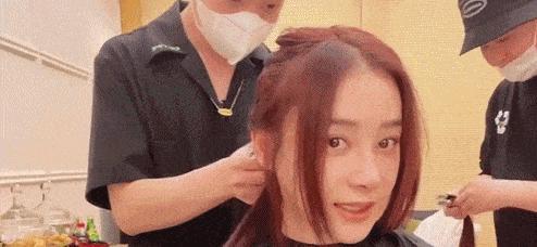 Emc易倍体育：宋慧乔孙艺珍全智贤韩国女艺人真的好爱接发啊！(图15)