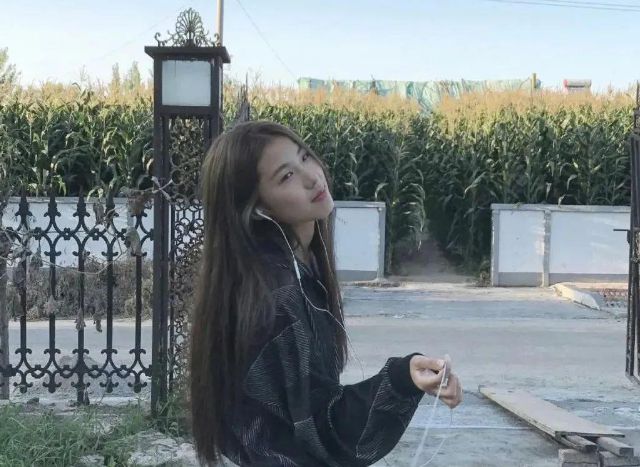 辽宁16岁巨婴刘思琦：吃饭靠妈喂每天花销过万今让人刮目相看(图12)