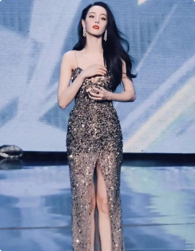 秃头脸凹身瘦如柴从吴谨言到金晨被无效瘦身反噬的女星好多(图17)