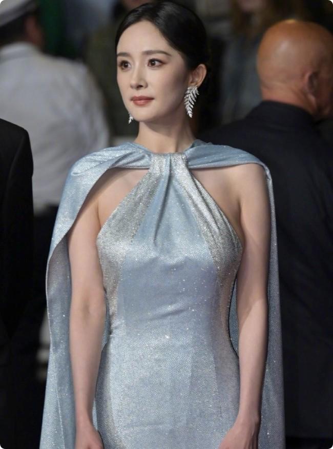 秃头脸凹身瘦如柴从吴谨言到金晨被无效瘦身反噬的女星好多(图16)