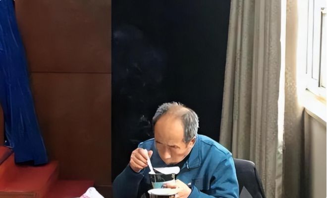 14年儿子在马航遇难多年后父亲收到儿子回信坚信他在平行时空(图5)