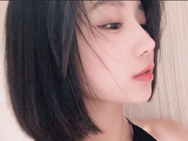 易倍体育网站：白天开直播晚上混夜场女主播爆料同行操作网友：不怕得罪人？(图1)