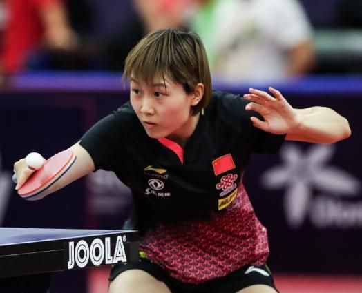 从0-2到3-2!向鹏刘炜珊在头号种子黄镇廷杜(图3)