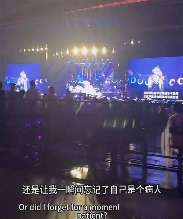 “咖啡”画作背后隐藏的秘密原来是润钇“硅爱智能”仿真人机器人(图19)