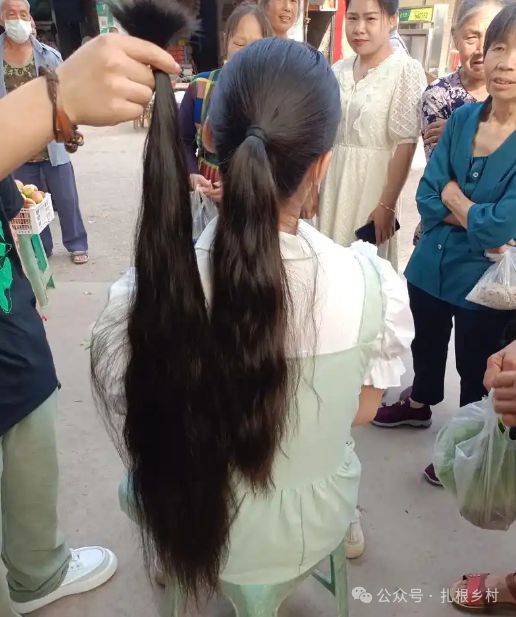 农村常有人收购头发这些头发有啥用？老辈人说能做酱油是真的吗(图2)