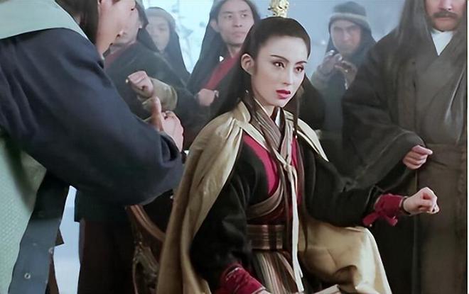 当观众瞎？来让8位女星告诉你啥叫真正的“安能辨我是雌雄”(图10)