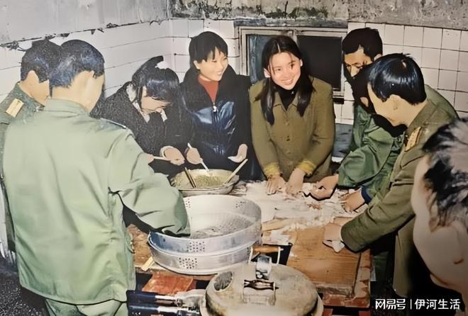 易倍体育网站：82年当连长妻子带孩子探亲我公开说：咱们吃啥她娘俩也吃啥(图5)