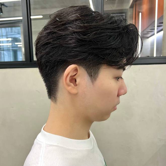 两侧铲短不连接男发：时尚帅气尽显年轻男士魅力(图7)