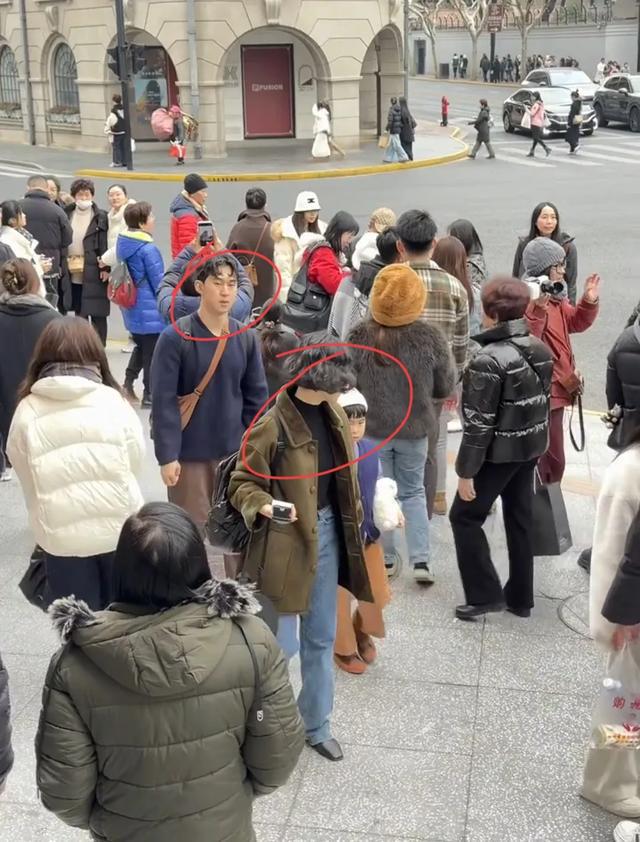 起猛了！韩国人集体在上海跨年网友：一看头帘就知道是哪儿的(图4)
