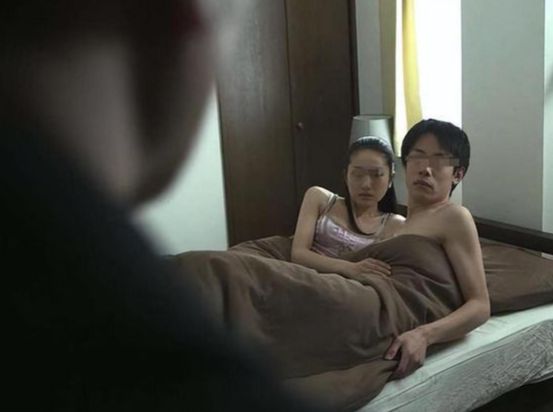 女子偷情被侄子看见侄子：要我保密可以得满足我一个要求(图4)