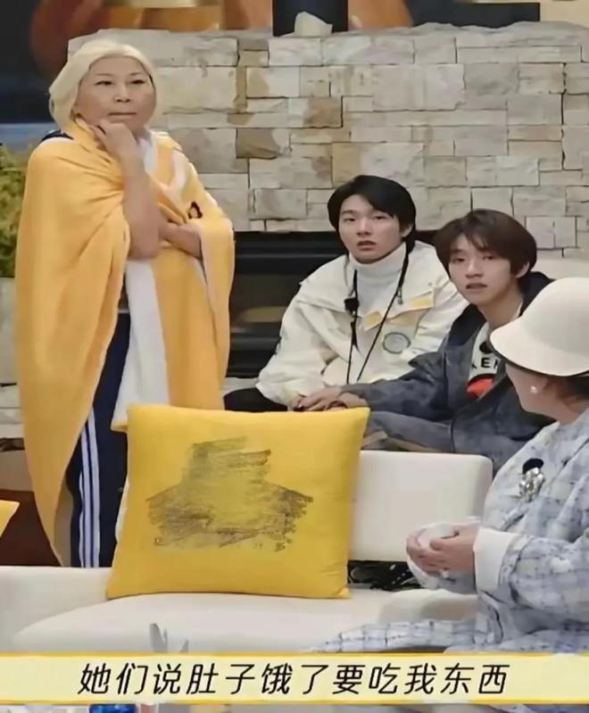 《一路繁花》迎来反转：李小冉包容张蔷最甜倪萍让人意外(图6)