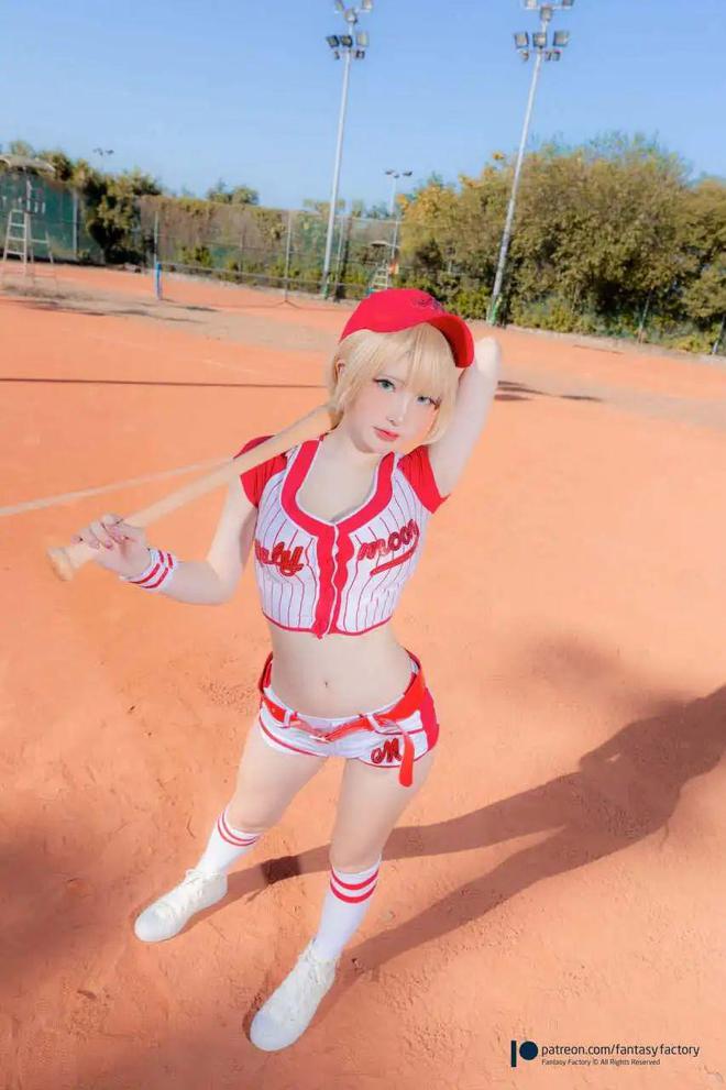 易倍体育网站：性感COS：体操服啦啦队长专属！(图3)