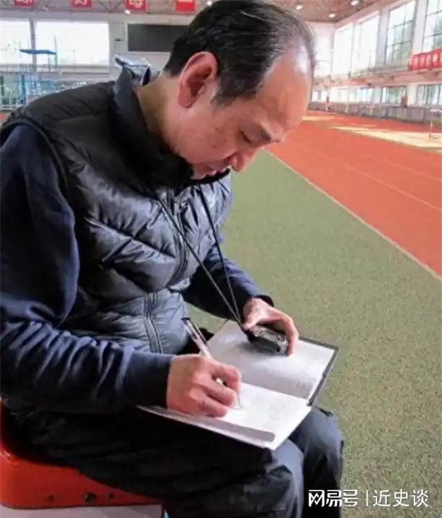 刘翔恩师孙海平现状：两省都给发工资每日2包烟70岁仍硬朗(图5)