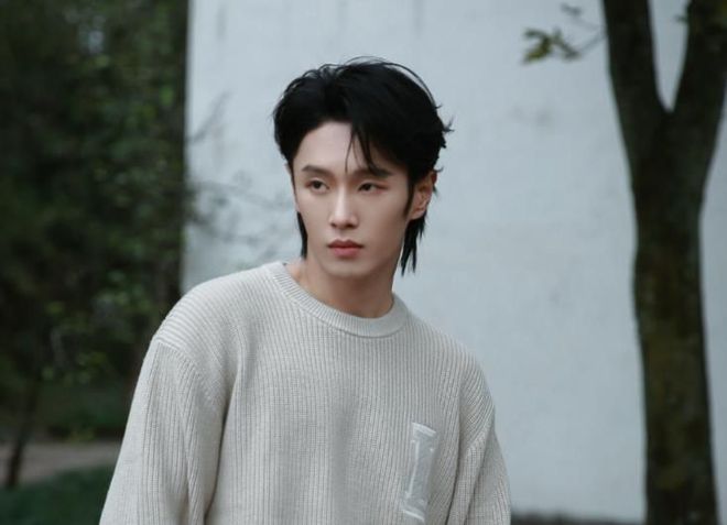 已知有三均被李汶翰否认如今“第四任”又曝其玩暧昧劈腿(图8)