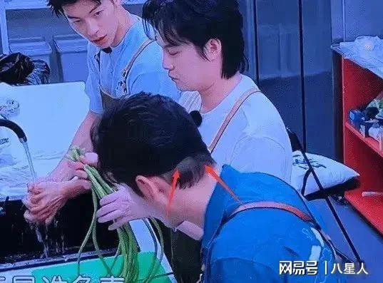 Emc易倍体育：叶柯不旺夫!baby拿到高奢全球代言黄晓明却因戴假发套遭全网嘲笑(图5)
