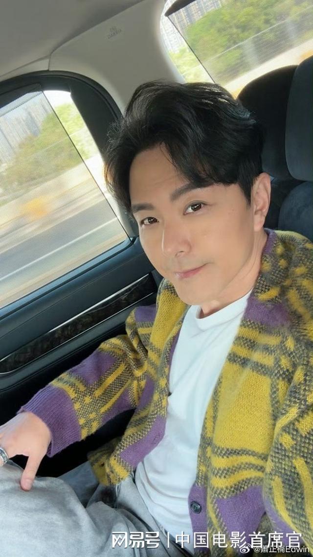 TVB恩爱夫妻为儿子庆祝满月！小家伙头发浓密妈妈素颜难掩星味(图9)