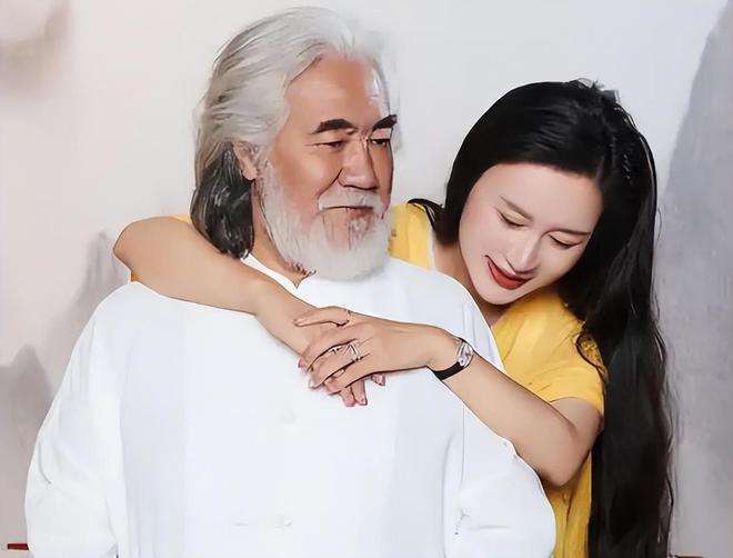 嫁给“老男人”的5位女星个个肤白貌美、气质超群到底图个啥(图20)