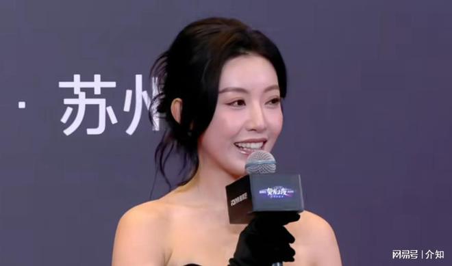 爱奇艺这天短剧女演员纷纷现出“原型”网友：治好了容貌焦虑(图6)