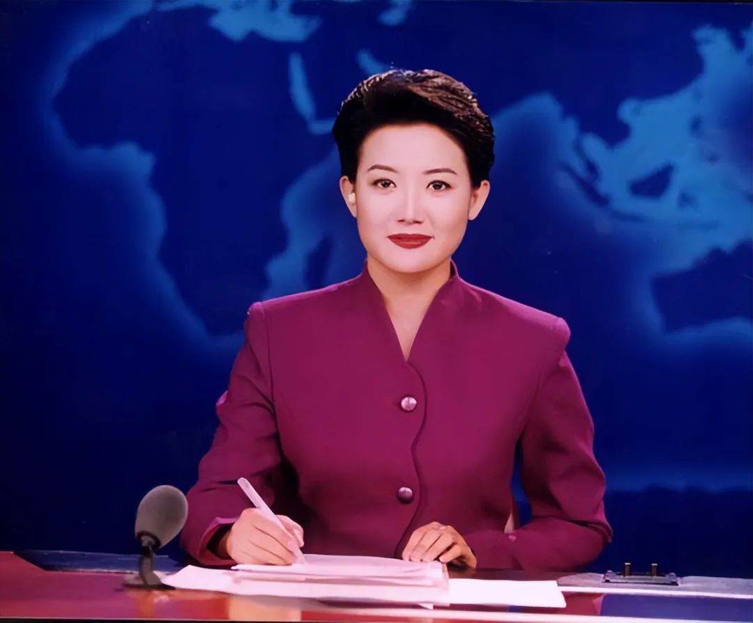至今未嫁的5位央视美女主持人个个才貌双全(图18)