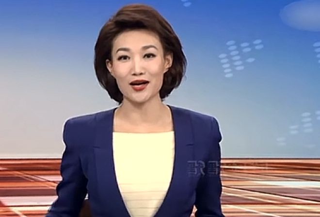 易倍体育网站：央视主持人李梓萌：假发出镜惊呆众人如今过得怎样？(图6)