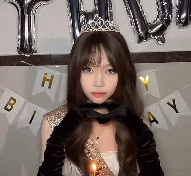 广东美女简小淇去世！仅21岁获校园十大歌手第一模样俊俏且酷(图2)