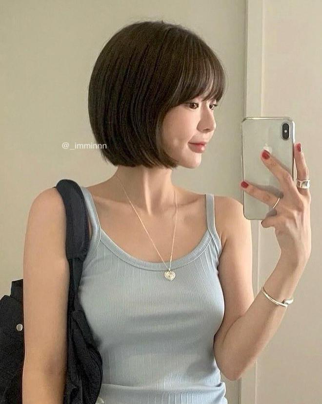 易倍体育网站：拒绝千篇一律这些短发造型让你美出新高度(图7)