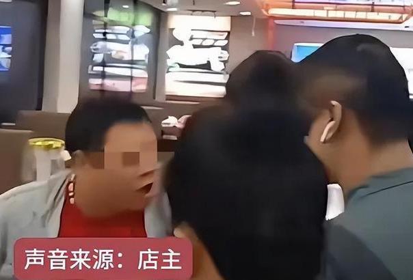 易倍体育网站：天津烧烤店最丑陋的一幕曝光揭露了专坑老实人的病态群体(图15)