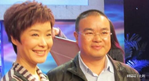 王雪纯：父亲是中央电视台台长自己是才女为何结婚30年无子女(图6)