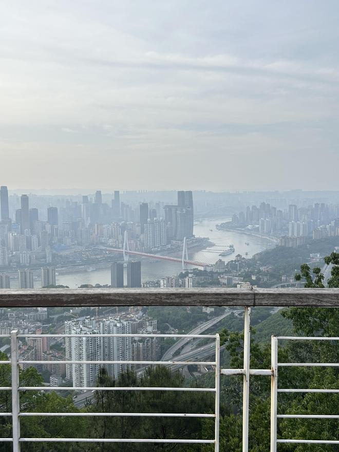 去重庆旅游报团游5天4晚要多少钱看完不踩坑！新手必玩攻略(图2)