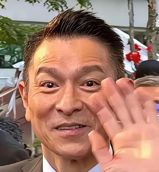 易倍体育网站：无滤镜后刘德华满脸褶苏有朋大姨相张雨绮“扭曲脸”忍不了(图13)