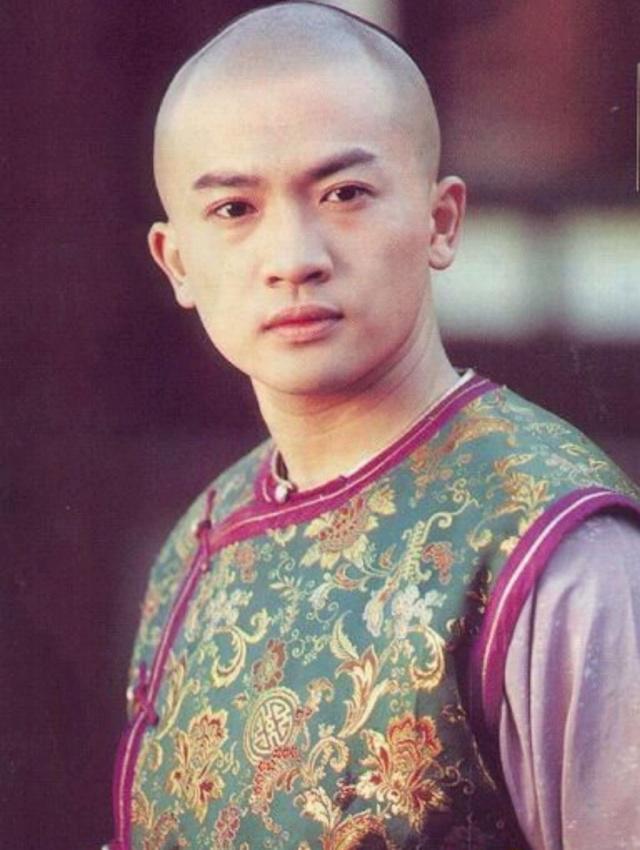 易倍体育网站：无滤镜后刘德华满脸褶苏有朋大姨相张雨绮“扭曲脸”忍不了(图16)