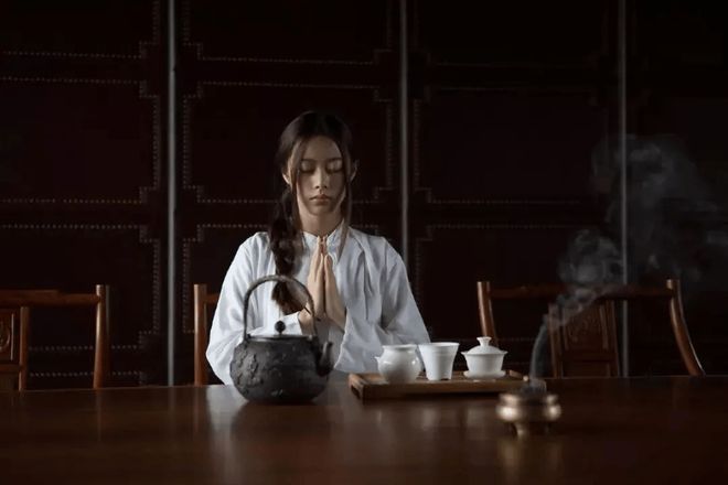 Emc易倍体育：被人借运的3个迹象每一个都要拒绝否则你的好运可能就没了(图1)