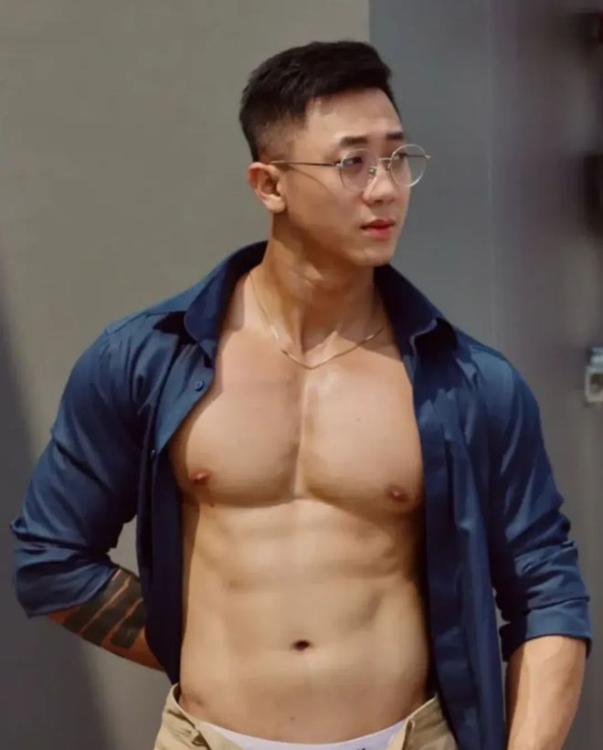 适合“宝藏男孩”剪的3款发型干净利落帅出圈了！(图3)