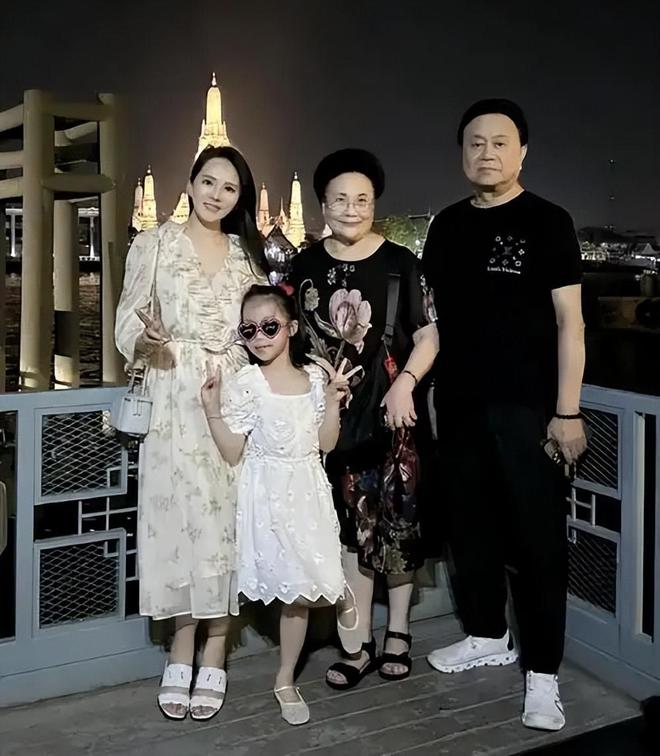 “秦昊很少回家”登上热搜伊能静怒斥断章取义人民法院发公告(图20)