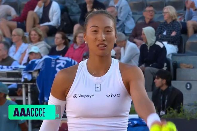 WTA战报：郑钦文2-0晋级！3连胜狂赚90万杀进8强会师萨巴伦卡(图3)