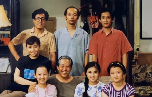 易倍体育网站：直到英达晒出北京豪宅才懂梁欢为何宁愿背负骂名也要坚持嫁他(图2)